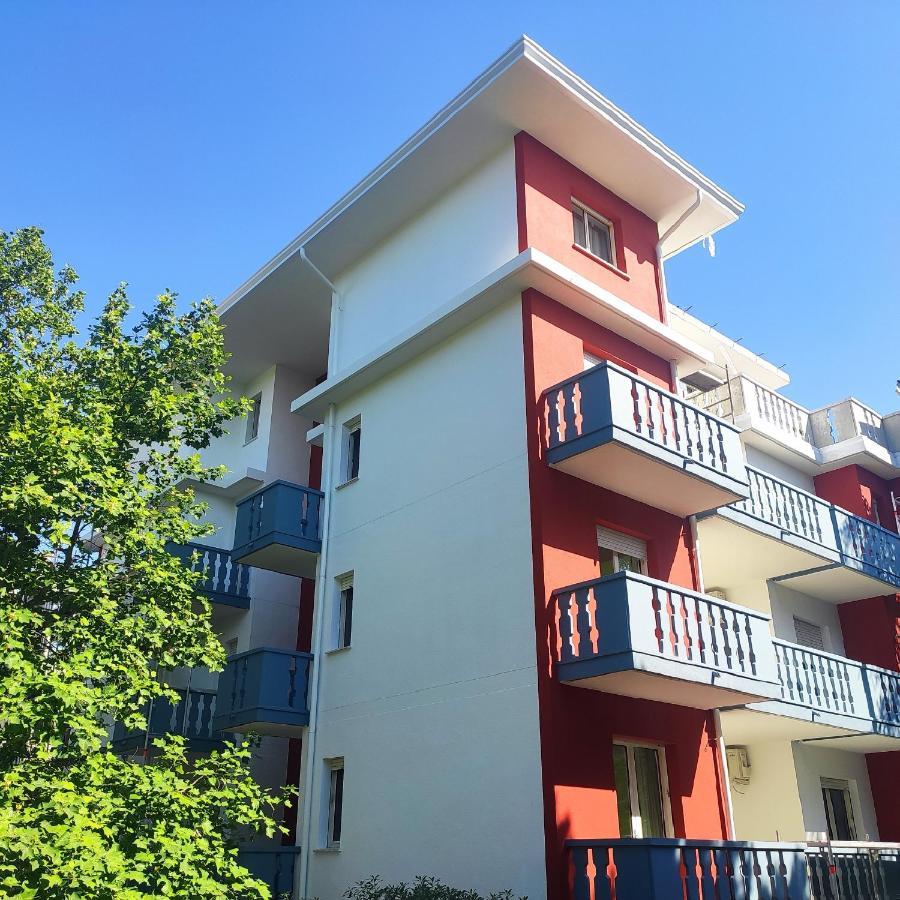 Condominio Ivelca 리그나노 사비아도로 외부 사진