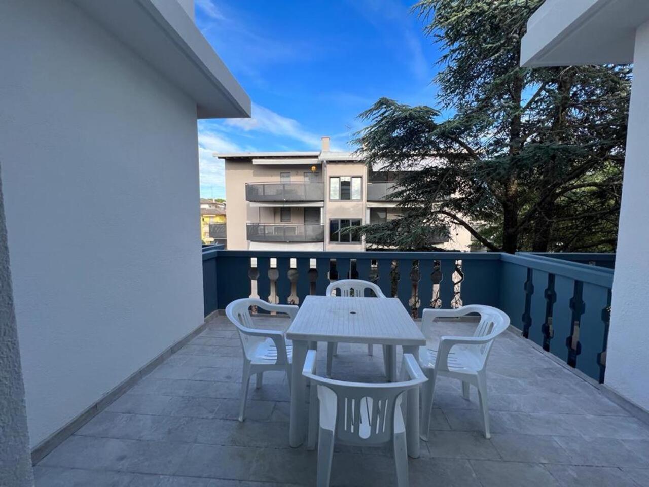 Condominio Ivelca 리그나노 사비아도로 외부 사진